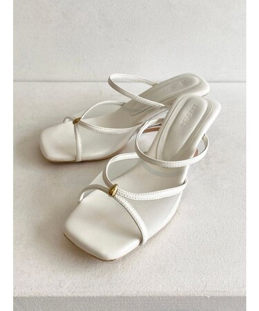 ゴールドポイントメッシュサンダル