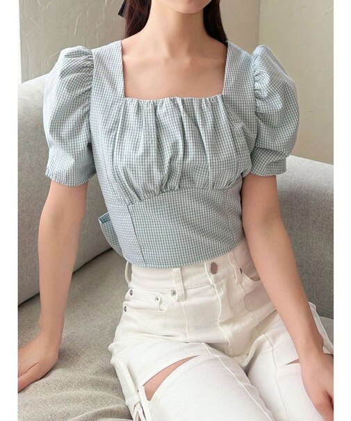 バックリボンスクエアブラウス