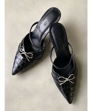 ビジューリボンポインテッドトゥパンプス