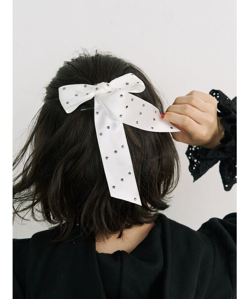 ビジュービッグリボンバレッタ