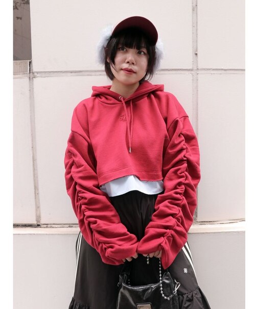 レイヤードショートフーディ