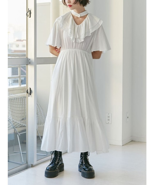 Vネックフリルワンピース