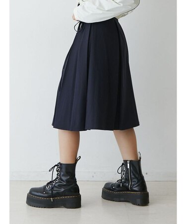 ニーレングスラッフプリーツスカート