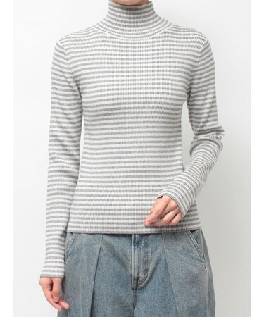 ベーシックカラーハイネックニット