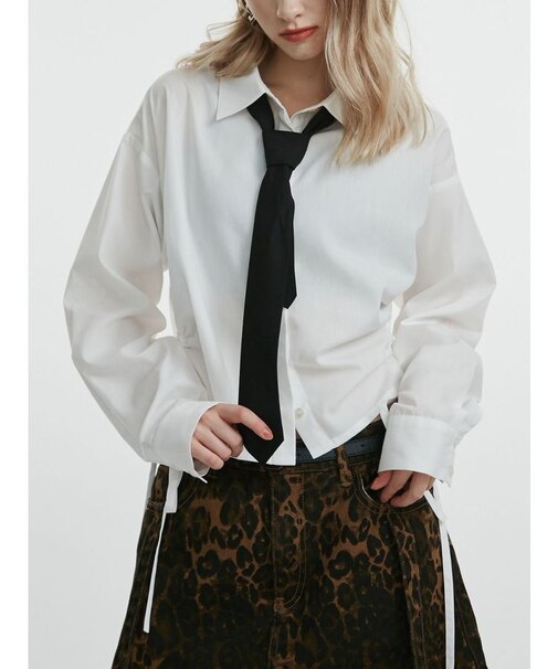 ギャザーネクタイシャツ