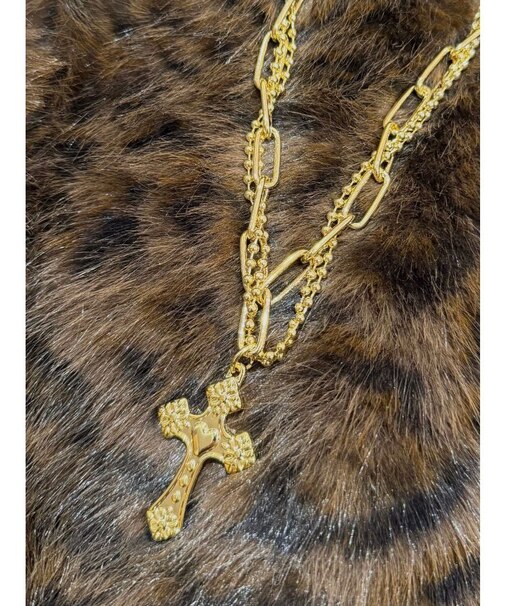 クロスレイヤードネックレス