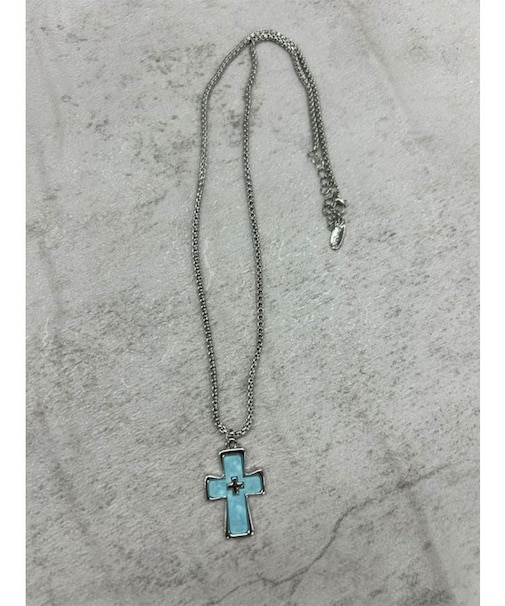 クロスモチーフネックレス