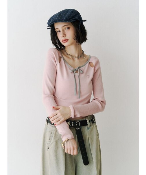 オープンショルダーレイヤードニット