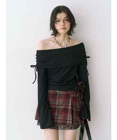 フレアスリーブオフショルトップス