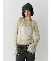 カットアウトレーストップス