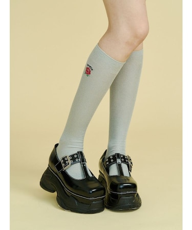 スニーカーソールメリージェーンシューズ