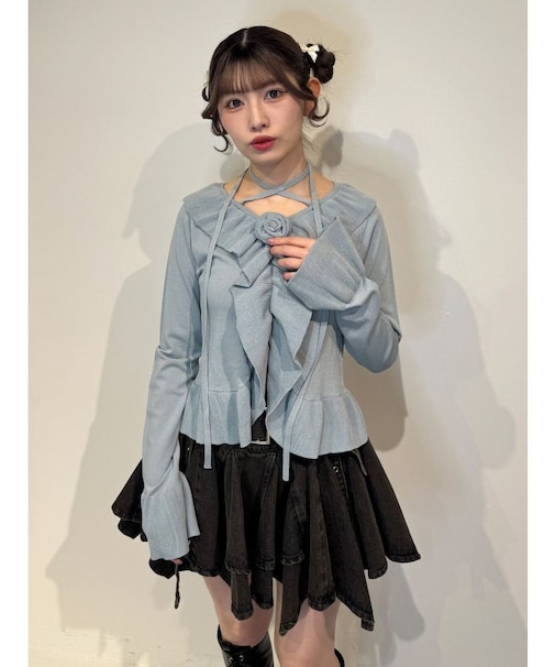 ラッフルフリルコサージュニット