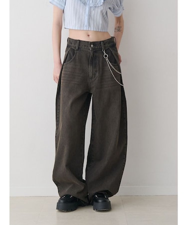 ルーズデニムパンツ