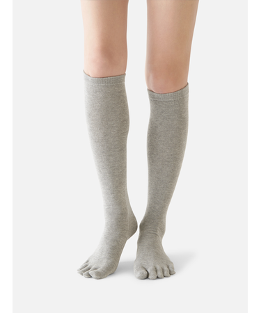 【定番】綿の無地五本指ハイソックス