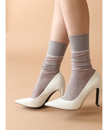 薄手光沢ルーズソックス