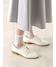 オフホワイト