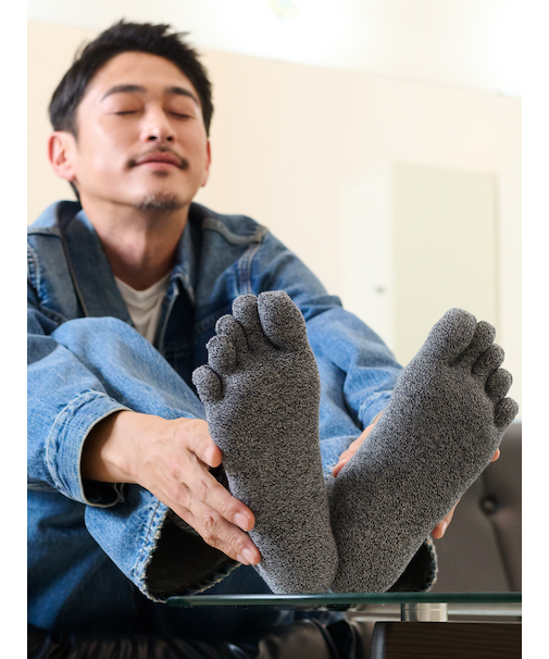 窪塚洋介さん着用商品【Tabio MEN】【定番】綿履き口ゆったり五本指ソックス