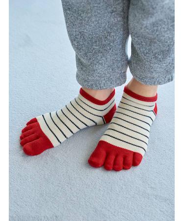 【Tabio MEN】メッシュ素材のボーダー五本指スニーカー丈ソックス