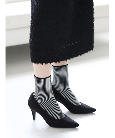 アンチピリング細ストライプショートソックス