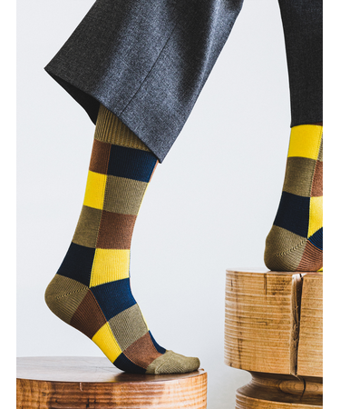 【Tabio MEN】クレイジーブロックレギュラー丈ソックス（窪塚洋介着用商品）