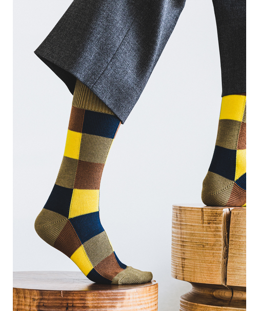 【Tabio MEN】クレイジーブロックレギュラー丈ソックス（窪塚洋介着用商品）