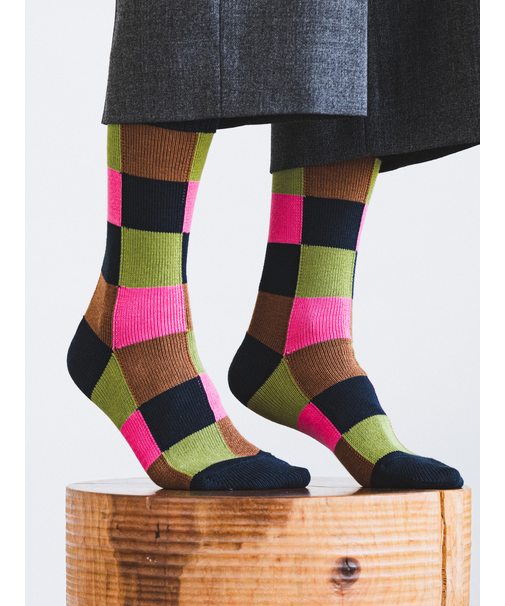 【Tabio MEN】クレイジーブロックレギュラー丈ソックス（窪塚洋介着用商品）