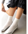 ベージュ