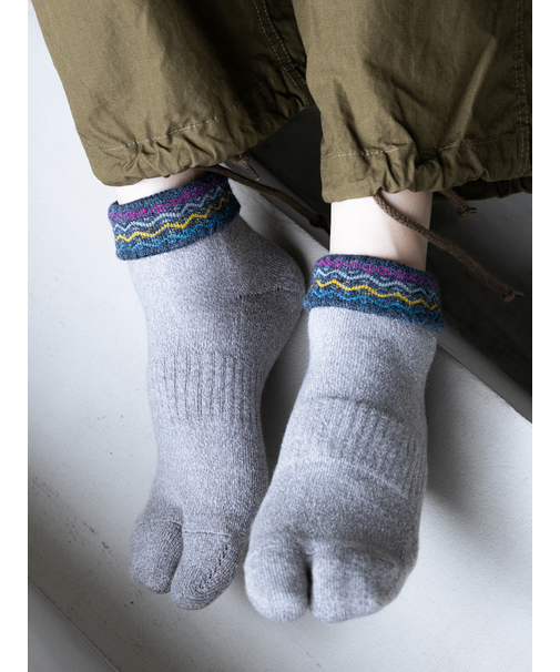 【Tabio MEN】折返し波柄パイル足袋ショート丈ソックス(27.0～29.0cm)