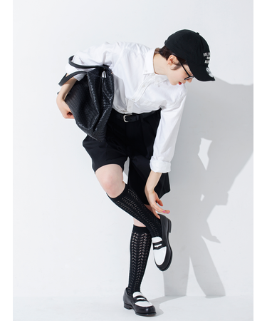 透かし編みレースハイソックス