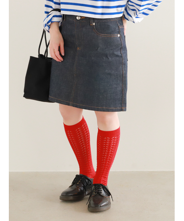 透かし編みレースハイソックス