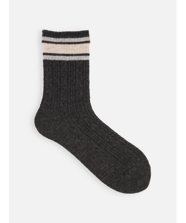 ふわふわクリケットセーター風ソックス