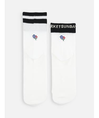 折り返しもできる2本ラインフラワー刺繍ソックス