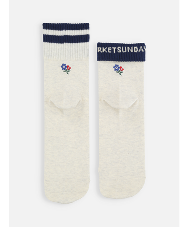 折り返しもできる2本ラインフラワー刺繍ソックス