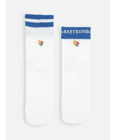 折り返しもできる2本ラインフラワー刺繍ソックス