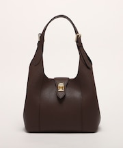 GISELLE M HOBO
