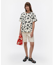 Tunnit Unikko Tシャツ