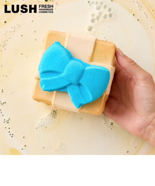 LUSH 黄金のセレブレイト Ｃ バスボム クリスマス 限定 2025 入浴剤 プチギフト プレゼント オレンジ ライム 人気 かわいい ヴィーガン コスメ ラッシュ 公式