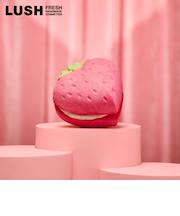 LUSH ベリークランブル バブルバー 入浴剤 バレンタイン 2026 限定 泡風呂 オーガニック ヴィーガン ハート イチゴ かわいい コスメ ラッシュ 公式