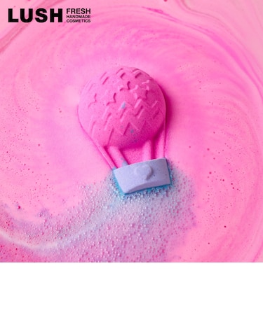 LUSH アップアップアンドアウェイ バスボム 母の日 2026 限定 入浴剤 シトラス 柑橘 ヴィーガン 自然派 コスメ ラッシュ 公式