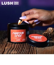 LUSH パンプキンスパイスキャンドル アロマキャンドル 芳香 カボチャ スパイス 甘い 香り ハロウィン 数量限定 ギフト プレゼント 癒やし ラッシュ 公式