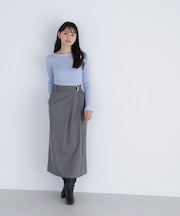 ベルテッドタックナロースカート