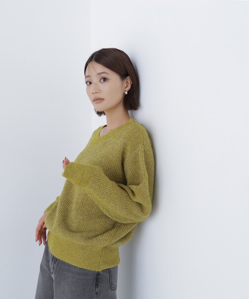 Vネックボクシーラメニット＊