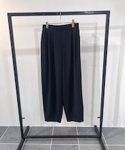 高機能バレルレッグパンツ