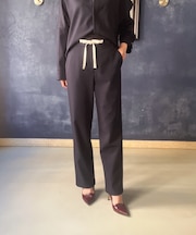 ポリエステルテーパードパンツ