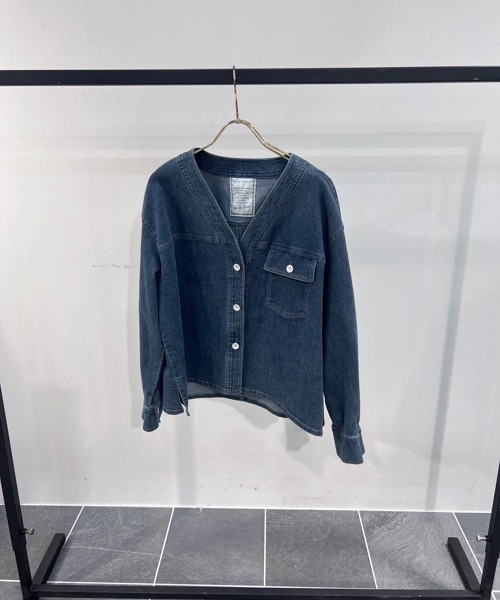 【AUBREY】デニムVネックロンパース - FREE / ブルー AUBREY】デニムVネックロンパース - FREE / ブルー 新品