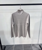 ラメライン入りリブニット