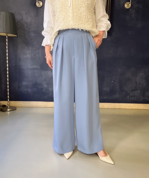 ダブルタックセミワイドパンツ