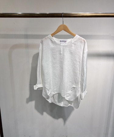 フレンチリネンVネックブラウス