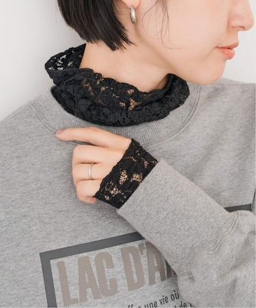 シュリンクレースハイネックプルオーバー