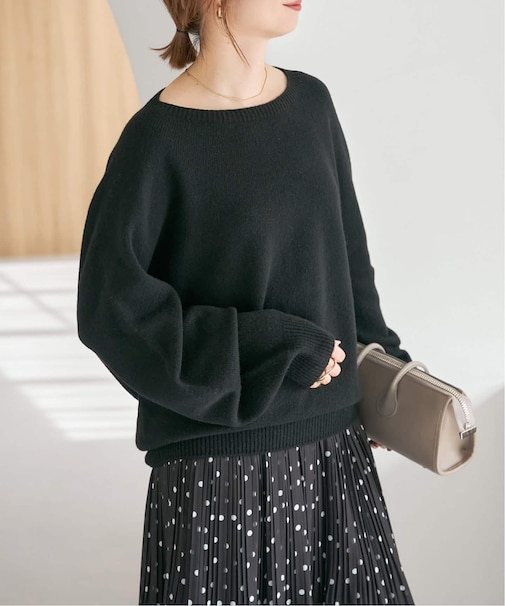 ニュアンスコクーンシルエットニット